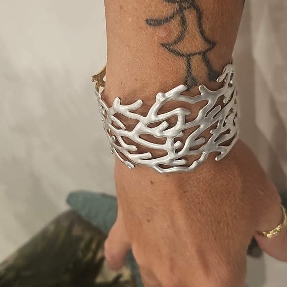 Silver and Gold Tone Beach Coral Cuff Bracelet NWT - Picture 2 of 4